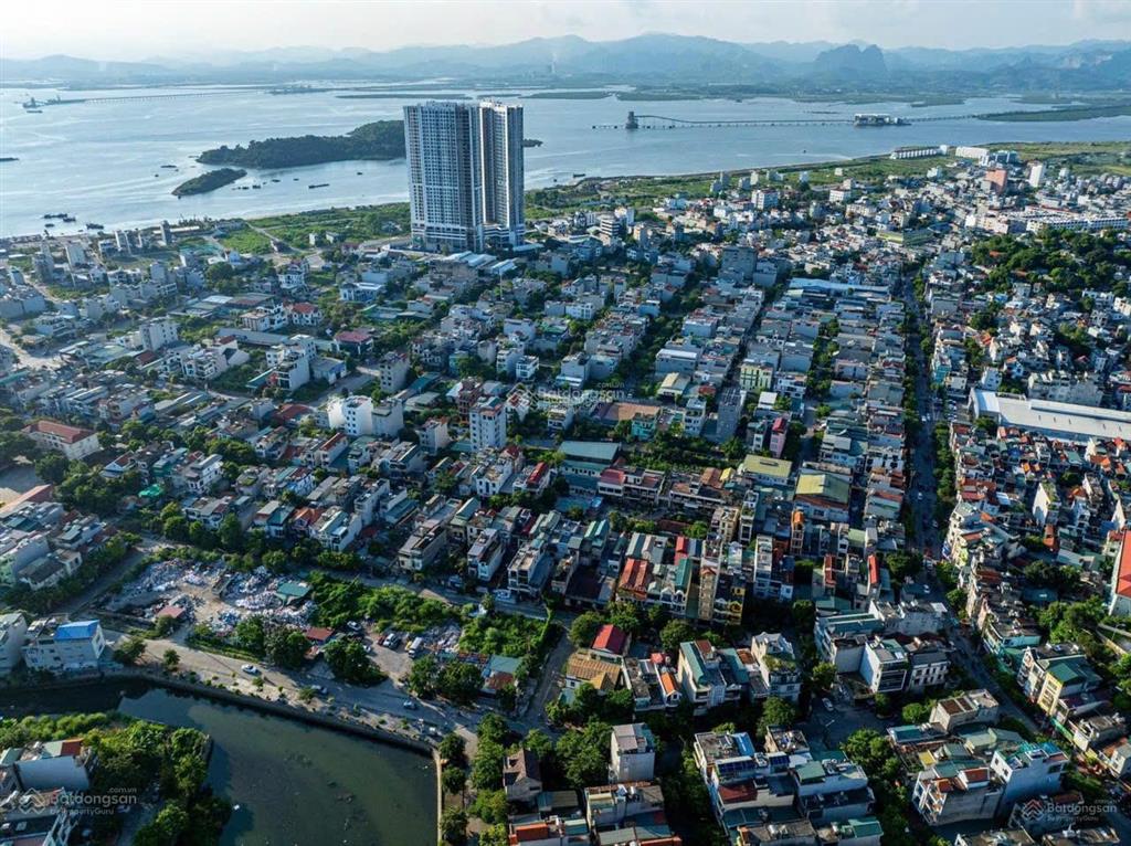 Bán nhanh căn 2n+1 ruby hạ long toà b 2,1tỷ (full giá). tầng cao, view phố.  0886 789 ***