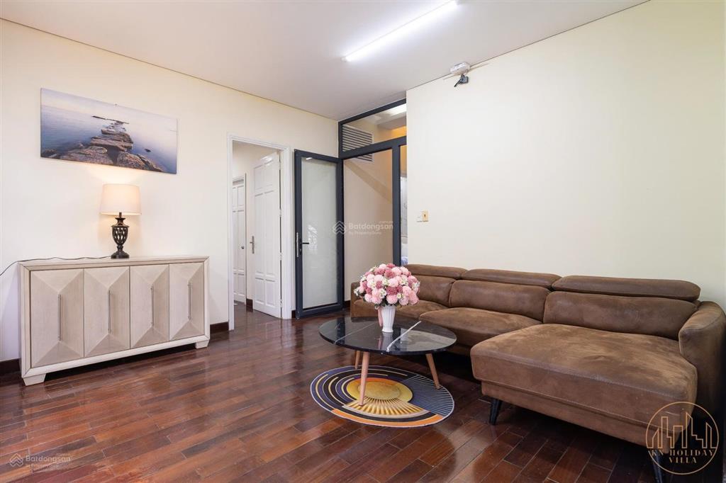 Cho thuê villa cao cấp 7 phòng ngủ hồ bơi riêng, quận 2