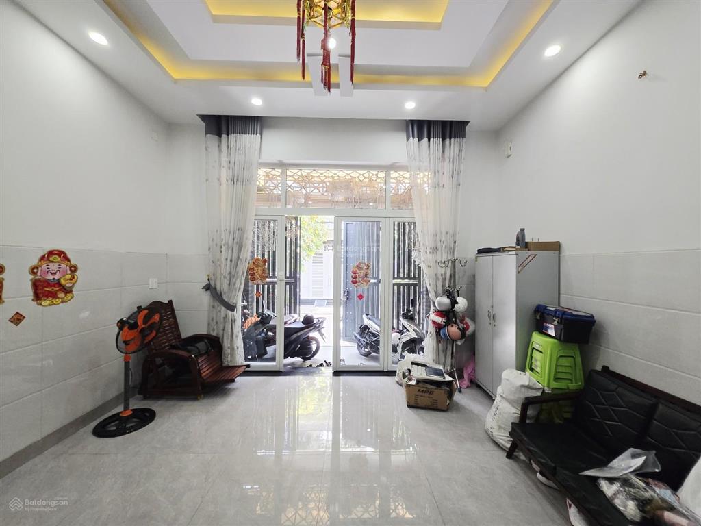 Kẹt tiền, bán gấp nhà 4 tầng sát đặng văn bi, phường thủ đức, hẻm 8m, hoàn công chuẩn, nhà mới