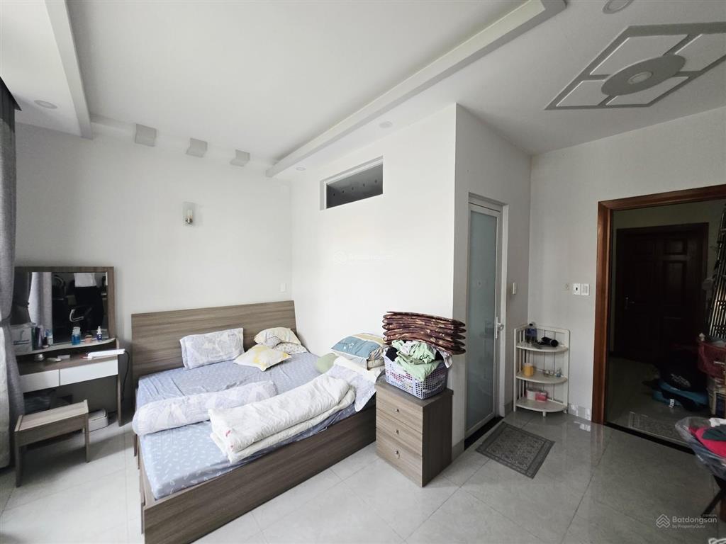 Kẹt tiền, bán gấp nhà 4 tầng sát đặng văn bi, phường thủ đức, hẻm 8m, hoàn công chuẩn, nhà mới