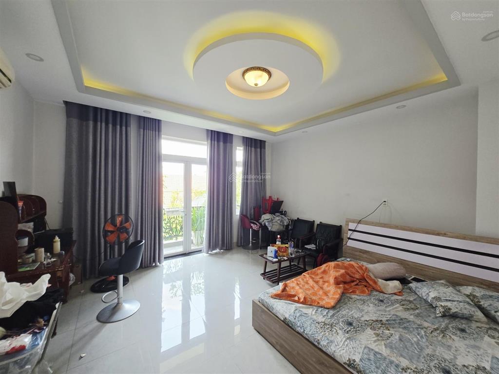 Kẹt tiền, bán gấp nhà 4 tầng sát đặng văn bi, phường thủ đức, hẻm 8m, hoàn công chuẩn, nhà mới