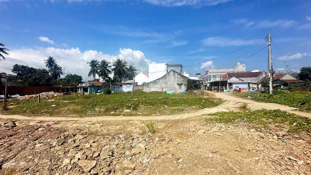 Chính chủ lô góc mặt biển 491,4m² vạn ninh  nha trang