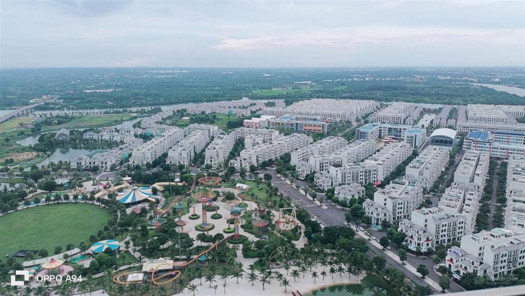 Bán nhà phố 84m2 tại vinhomes grand park  quận 9, tp.hcm