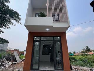 NHÀ MỚI 100% - SÁT BÌNH CHÁNH - ĐẦY ĐỦ TIỆN ÍCH - CÓ HỖ TRỢ NGÂN HÀNG!