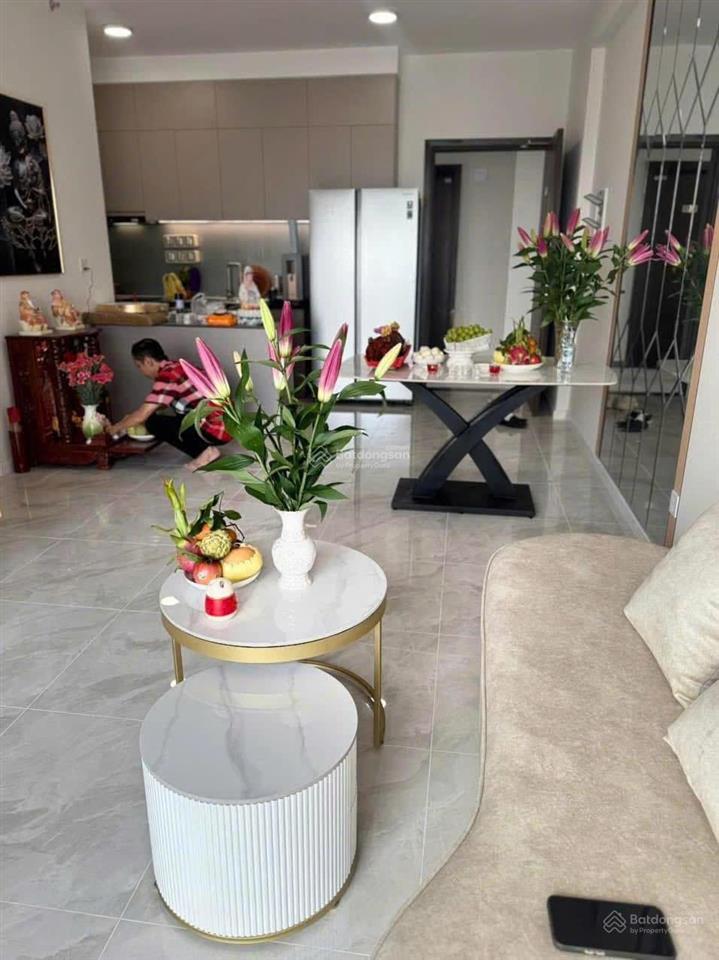 Bán căn hộ chung cư tại screc tower, q. 3, 92m2, 2pn, 2wc, giá 5,3 tỷ,  0909 455 *** trung
