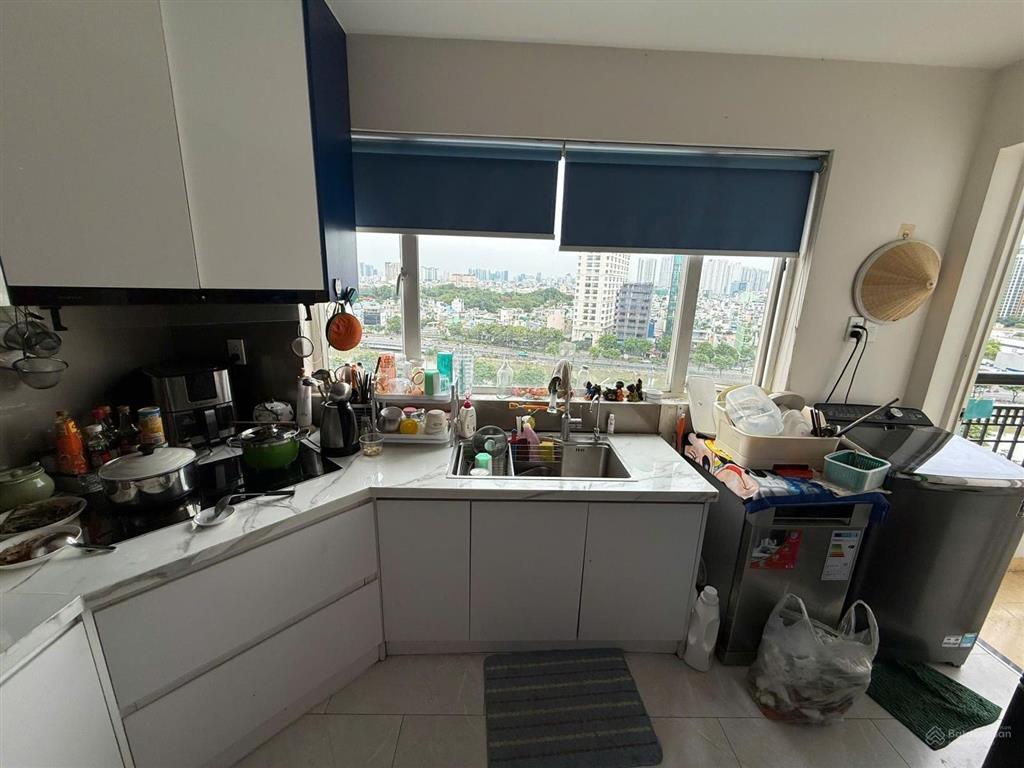 Cần bán căn hộ chung cư thế hệ mới 84,83m2 2pn 2wc full nội thất ngay lõi trung tâm quận 1 tphcm