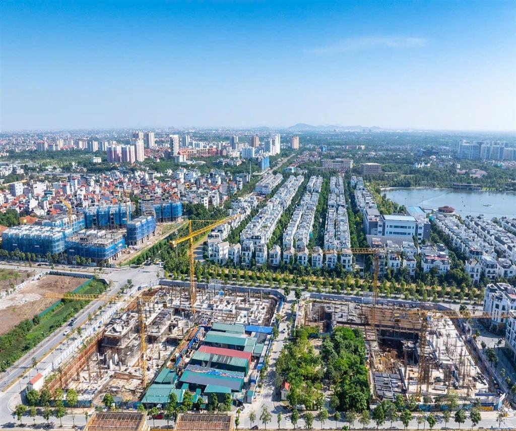 Bán căn 230m2 duplex 2 tầng view hồ nguyệt quế, có bể bơi và thang máy riêng trong nhà