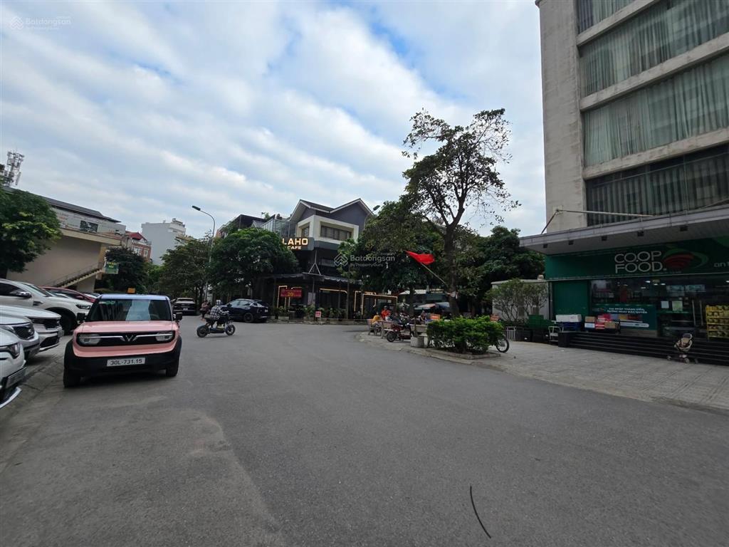 Biệt thự c37 bắc hà  mặt tiền 12m hiếm gặp  135m  trục tố hữu