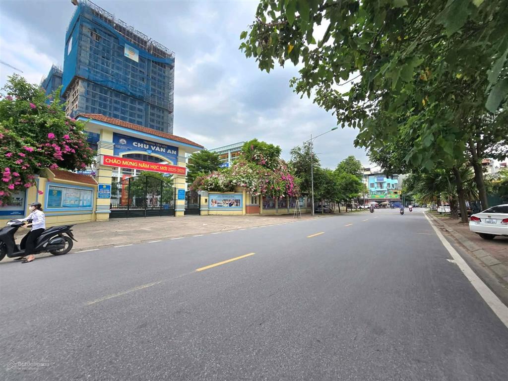 Hiếm  bán đất liền kề tây nam linh đàm  60m2  đường rộng ô tô tải tránh  chỉ 18.8 tỷ