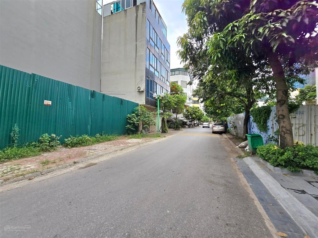 Hiếm  bán đất liền kề tây nam linh đàm  60m2  đường rộng ô tô tải tránh  chỉ 18.8 tỷ