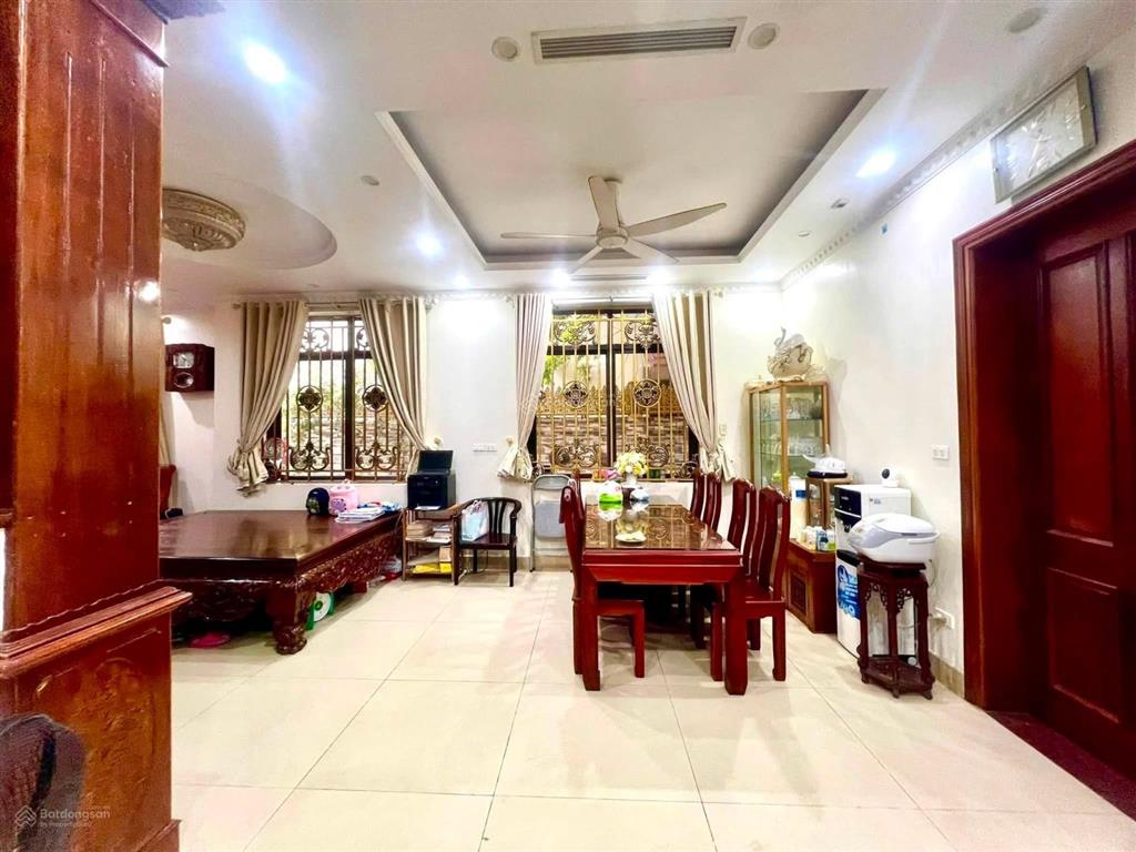 Biệt thự đẳng cấp lê văn thiêm  102m  mt 15m  thang máy  nội thất cao cấp  45 tỷ