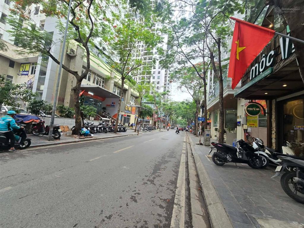 Bán nhà lê văn thiêm  ô tô tránh  kinh doanh đỉnh  65m  mặt tiền 6m  chỉ 29,5 tỷ