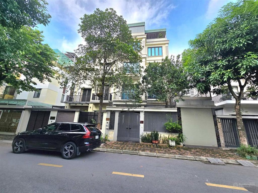 Biệt thự c37 bắc hà bca  view vườn hoa  155m  mt 9m  3 ô tô tránh  55.2 tỷ