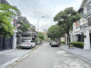 Biệt thự c37 bắc hà bca  155m  mt 9m  view vườn hoa  gara  55.6 tỷ