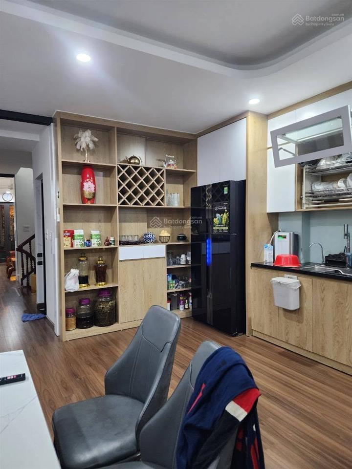 Phân lô kđt định công  70m  mt 4.5m  ô tô tránh  vỉa hè 2 bên  thang máy  gara  kinh doanh