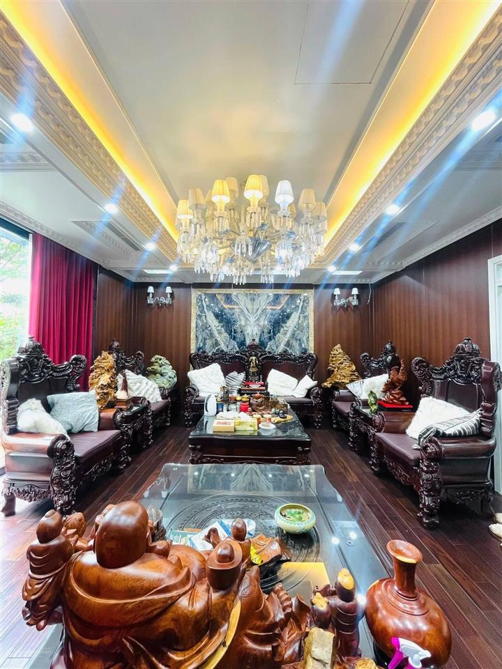 Hiếm! chỉ hơn 40 tỷ, biệt thự linh đàm 180m mặt tiền 10m