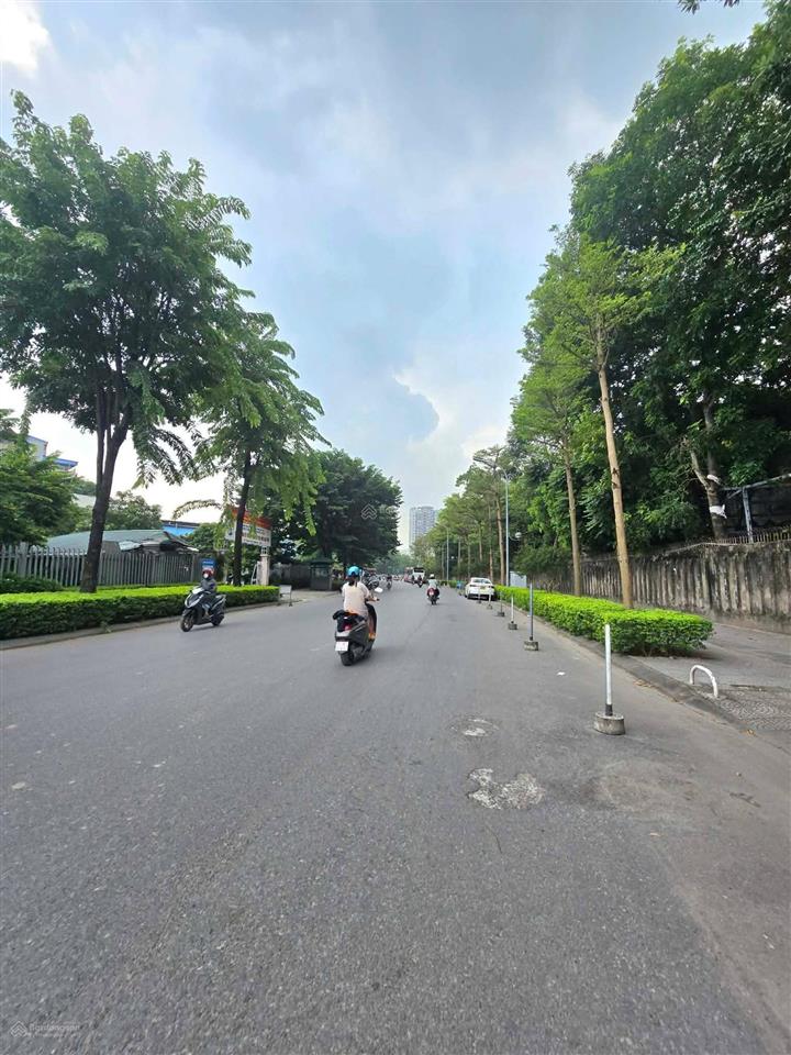 Liền kề đại kim 75m  5 tầng  ô tô tránh  vỉa hè 3m  kinh doanh  dòng tiền 35tr/tháng