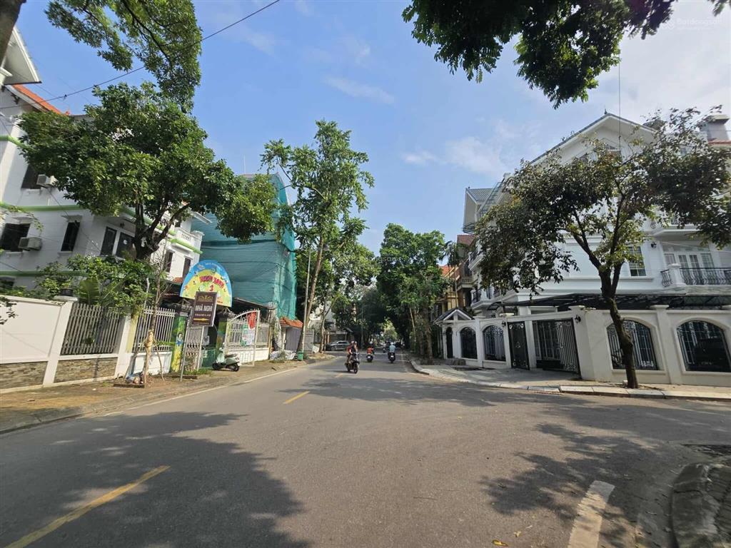 Biệt thự linh đàm 240m lô góc 2 mặt đường 10m & 15m kinh doanh 62.5 tỷ