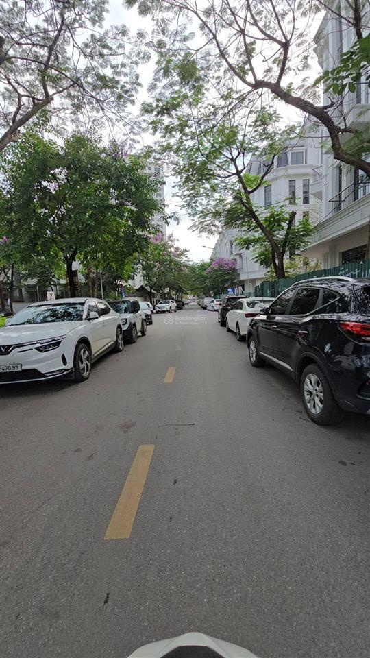 Bán biệt thự kđt linh đàm 180m² x 4 tầng  vỉa hè rộng  kinh doanh  43.5 tỷ hoàng mai