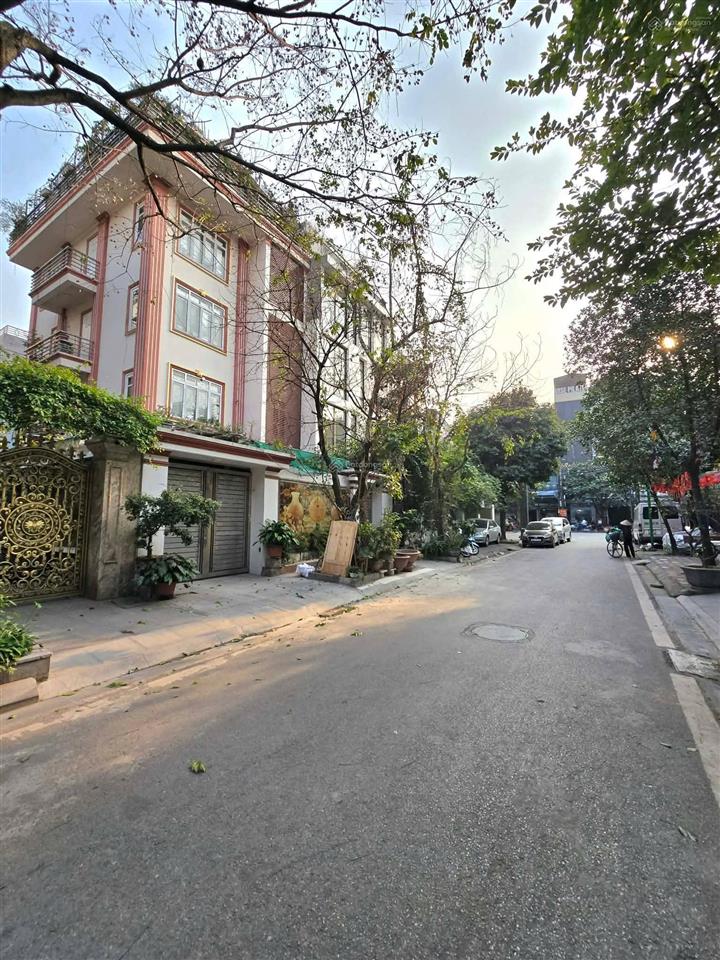 Biệt thự tây nam linh đàm 210m mặt tiền 10,5m 5 tầng 51.5 tỷ