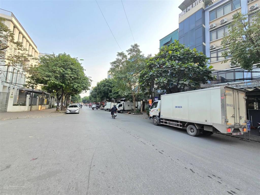 Biệt thự tây nam linh đàm 210m mặt tiền 10,5m 5 tầng 51.5 tỷ