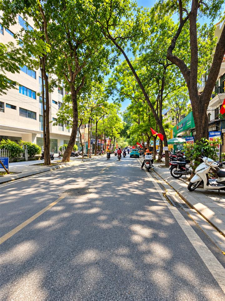 Bán nhà liền kề kđt định công, 75m, 5 tầng, ô tô tránh, vỉa hè rộng, giá 25.5 tỷ