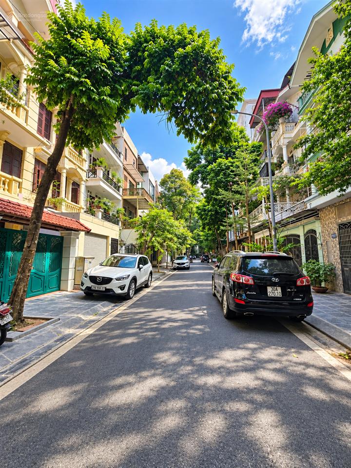 Bán nhà liền kề kđt định công, 75m, 5 tầng, ô tô tránh, vỉa hè rộng, giá 25.5 tỷ
