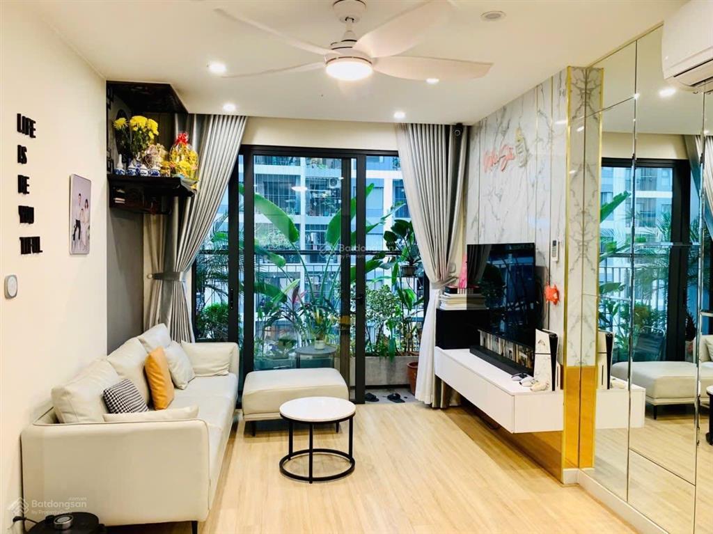 Chính chủ cần bán căn 2pn 54m² tòa gs3 tầng 0813 vinhomes smart. giá 4.2 tỷ bao phí