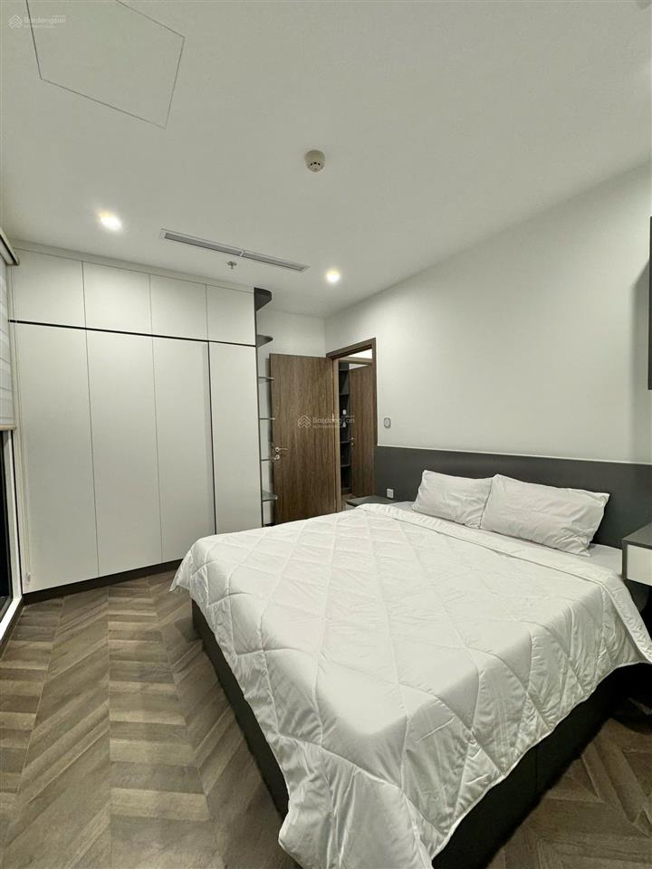 Bán cc khánh hội 1, 82m2, 2pn, 2wc, tại bến vân đồn, p1, q4, hcm