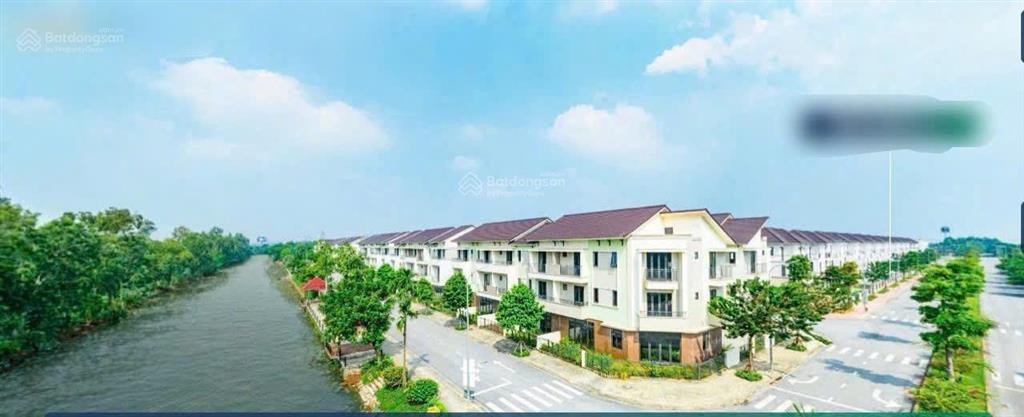 Bán căn nhà phố đang cho thuê 200 triệu 1 năm giá hàng gộp