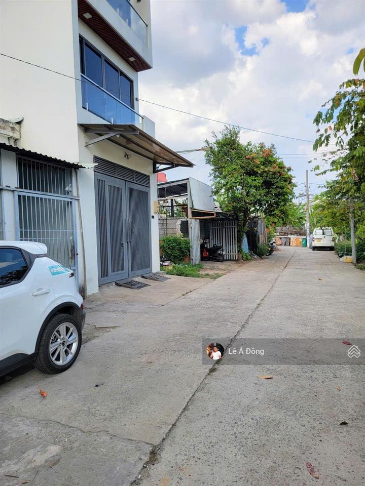 Mua là thắng. chốt là lời nhà 4 phòng 72,2m2 full thổ cư, đang cho thuê 8tr/tháng. ngay vđ 2