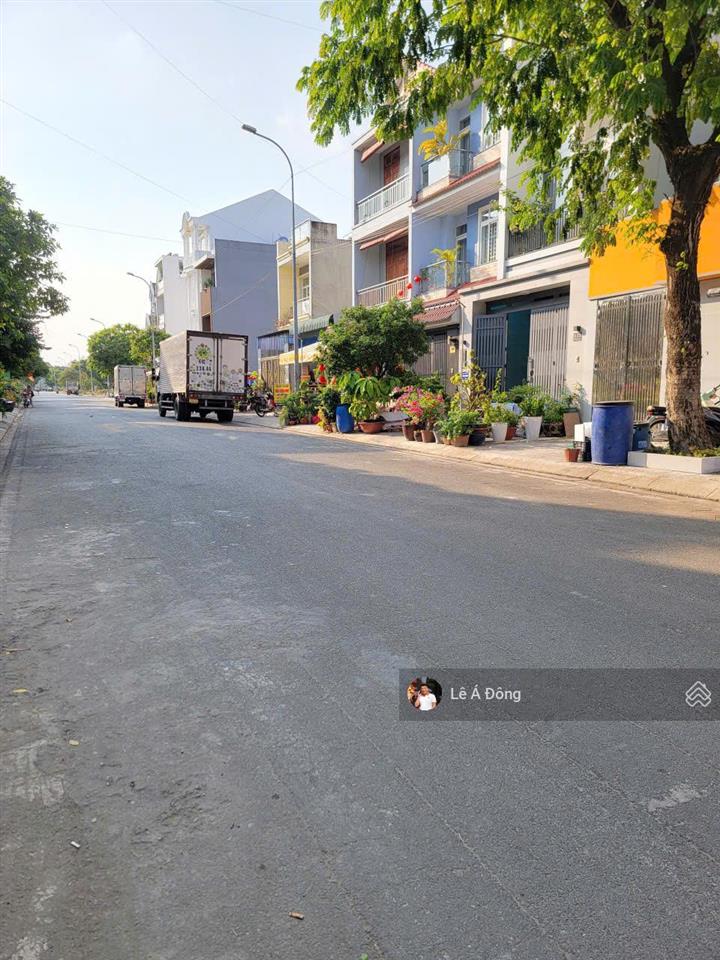 Giá tốt kdc êm đềm. dt 90m² (5x18). đường 16m, quy hoạch đồng bộ, tiện ích đầy đủ