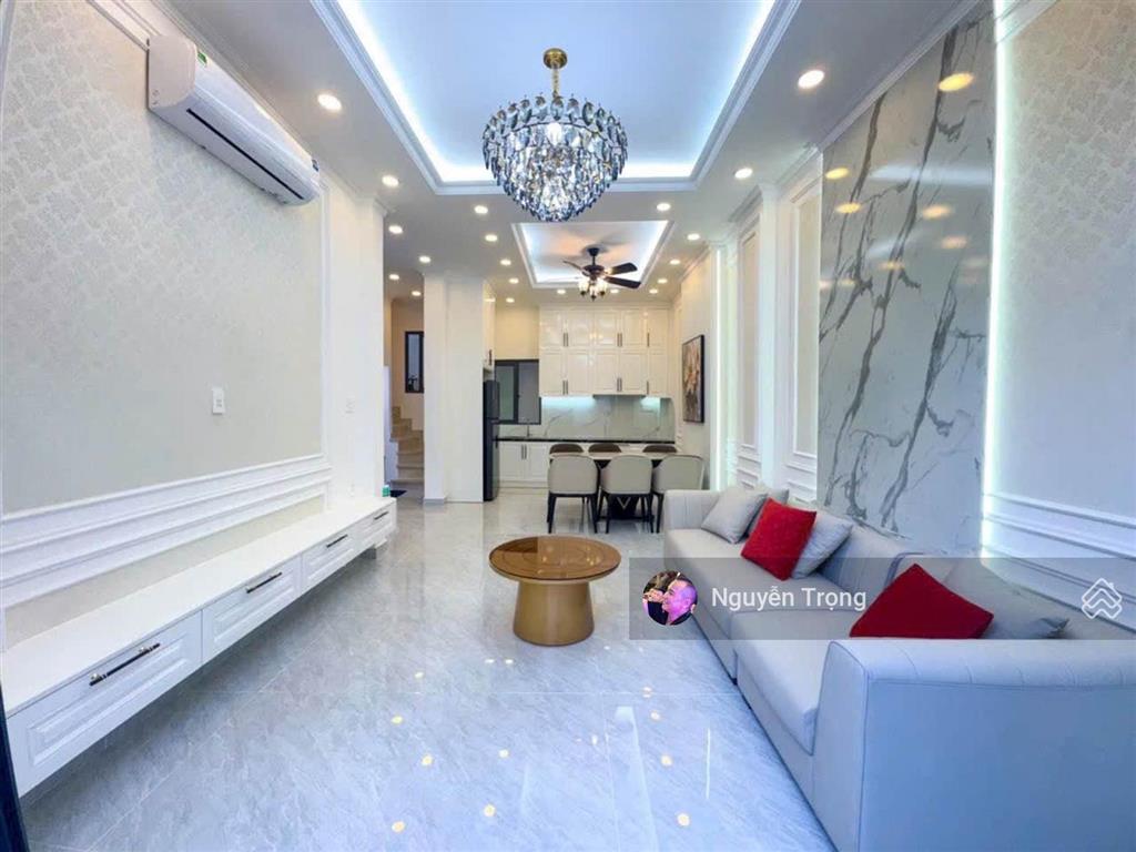 Nhà mới nội thất xịn  có thang máy  kế bên phú mỹ hưng  quận 7  chỉ 7,9 tỷ