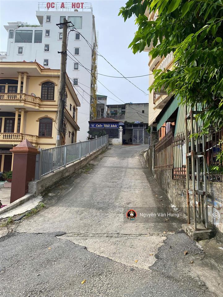 Cần bán lô đất nền đường hậu cần phường bãi cháy giá 6.7 tỷ có thương lượng dt 200m2 xd 100m2 đất