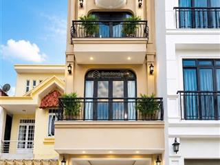 Nhà phố đường phan đình phùng cần bán