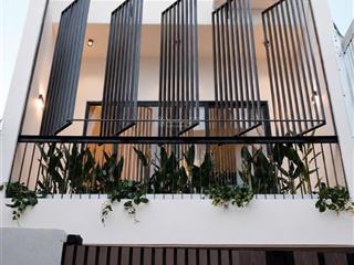 Homestay hồ bơi riêng giữa trung tâm đà nẵng dòng tiền 40 triệu/tháng  100m²