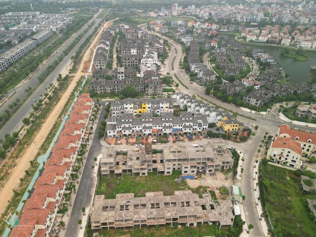 Bán căn nhà vườn 235m2 tại kđt nam an khánh  cơ hội vàng bắt đáy  mặt đường đôi 34m, giáp hồ lớn