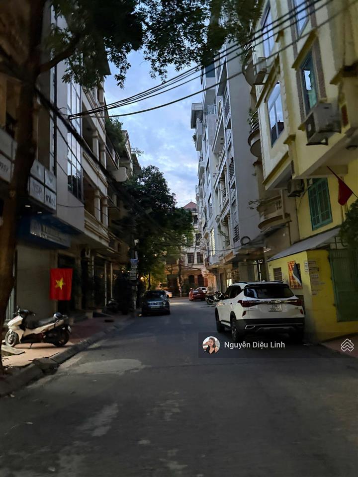 Rẻ và đẹp  phân lô trần quốc hoàn, đường nhựa ô tô tránh, 2 thoáng, nội thất gỗ lim 55m2 5 tầng
