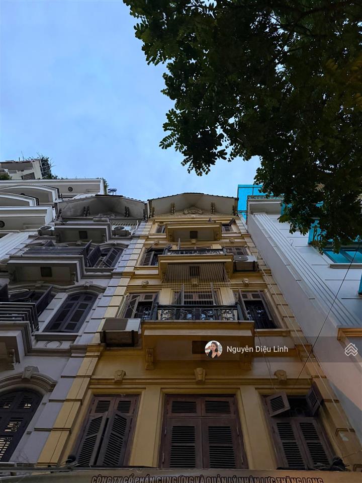 Rẻ và đẹp  phân lô trần quốc hoàn, đường nhựa ô tô tránh, 2 thoáng, nội thất gỗ lim 55m2 5 tầng