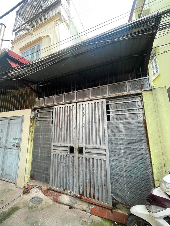 Mua đất tặng nhà c4  xuân đỉnh  ô tô đỗ cửa  cách phố 30m  dt 36m2 mt 4,5m 6,8 tỷ