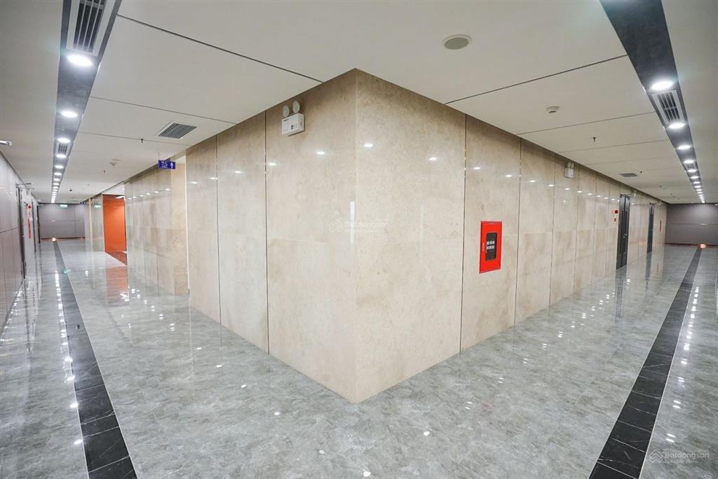 Bán sàn văn phòng tại vinaconex diamond tower 1805 m2