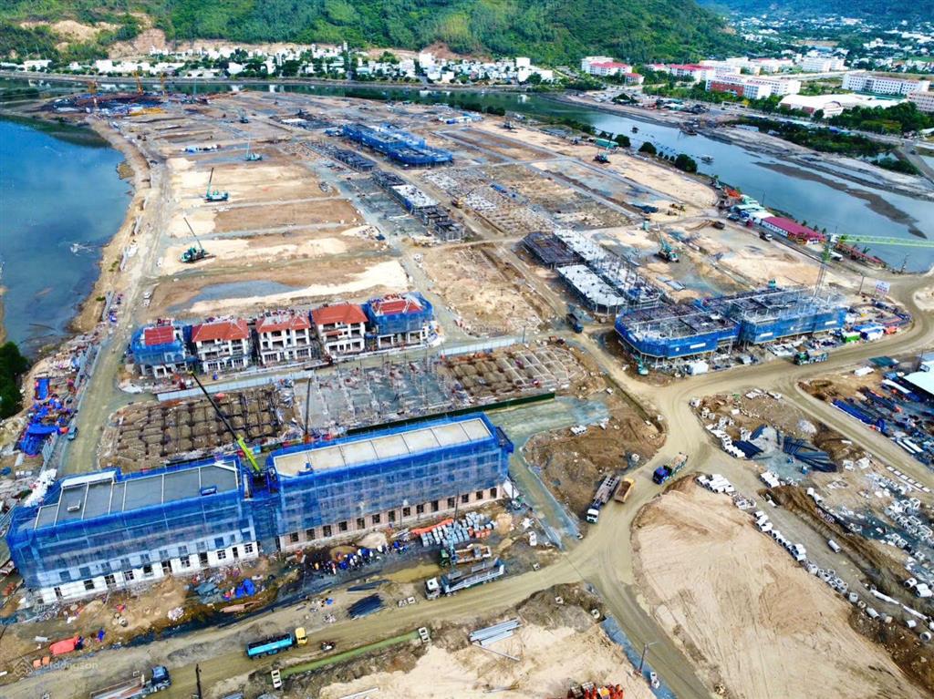 Bán biệt thự tứ lập 169m2 hướng đông nam khoáng nóng onsen charmora city nha trang, giá 18.2 tỷ