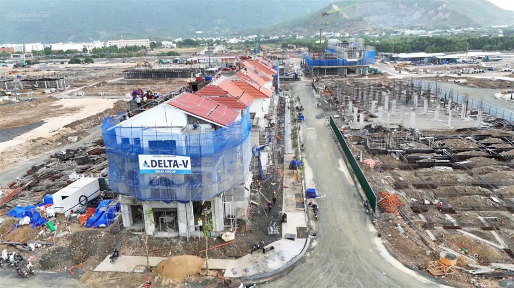 Bán biệt thự tứ lập 169m2 hướng đông nam khoáng nóng onsen charmora city nha trang, giá 18.2 tỷ