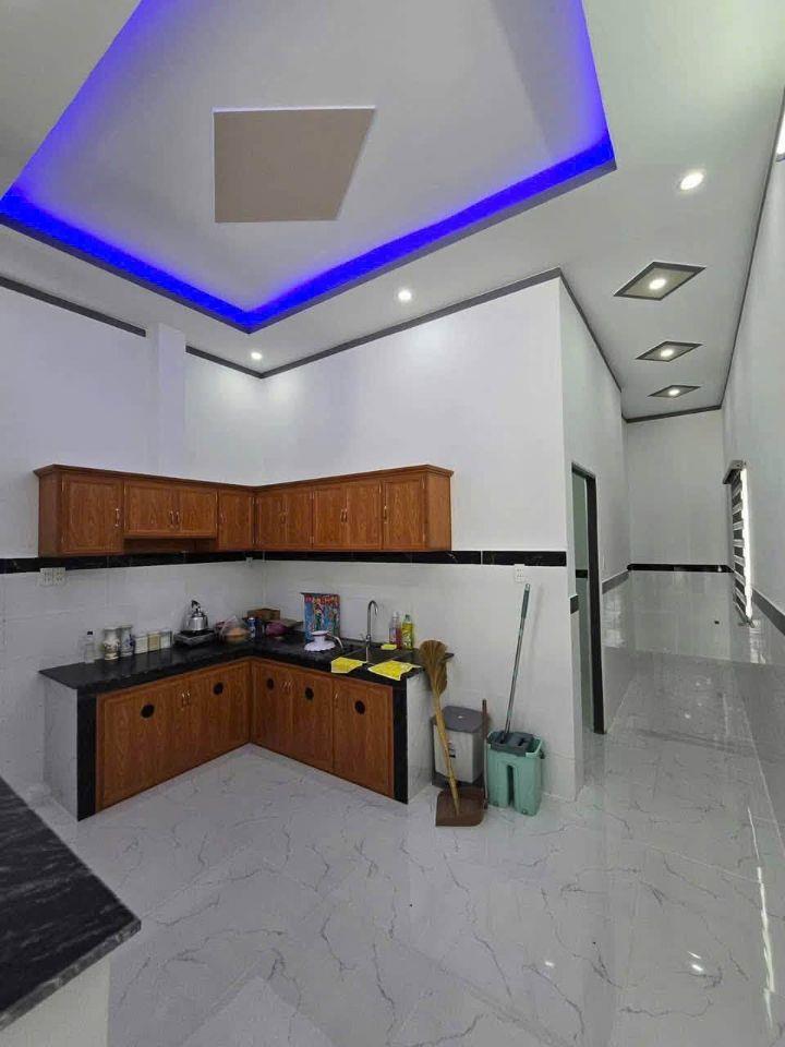 NHÀ MỚI 1 TRỆT 1 LẦU GẦN NGÃ 4 BẾN CÁ CHỈ 800TR