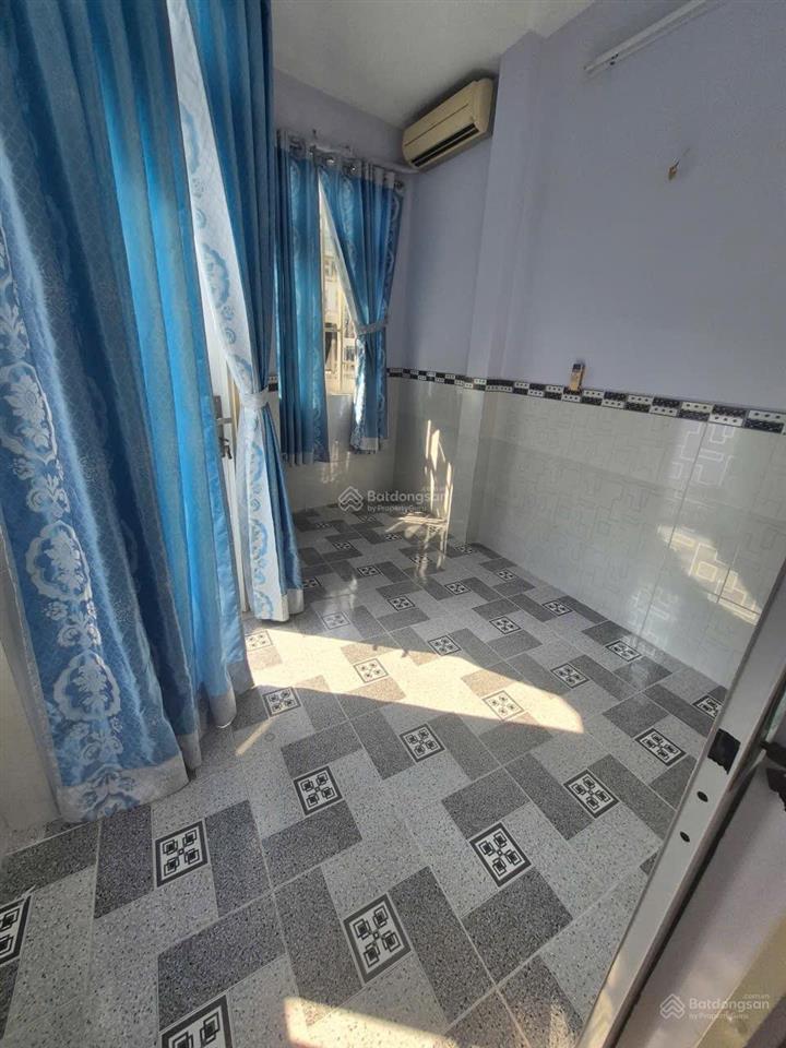 Cần bán nhà đường hưng phú quận 8, căn góc 2 mặt hẻm