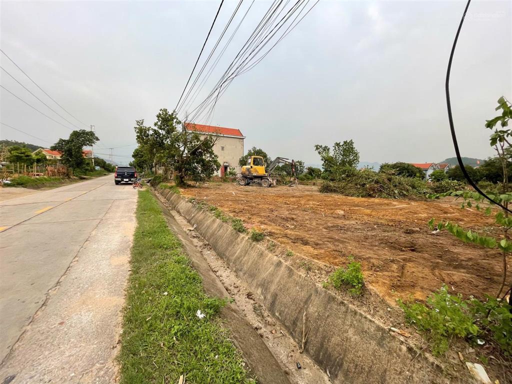 Cần bán ô đất mặt đường liên tỉnh tại xã an sinh  đông triều  quảng ninh