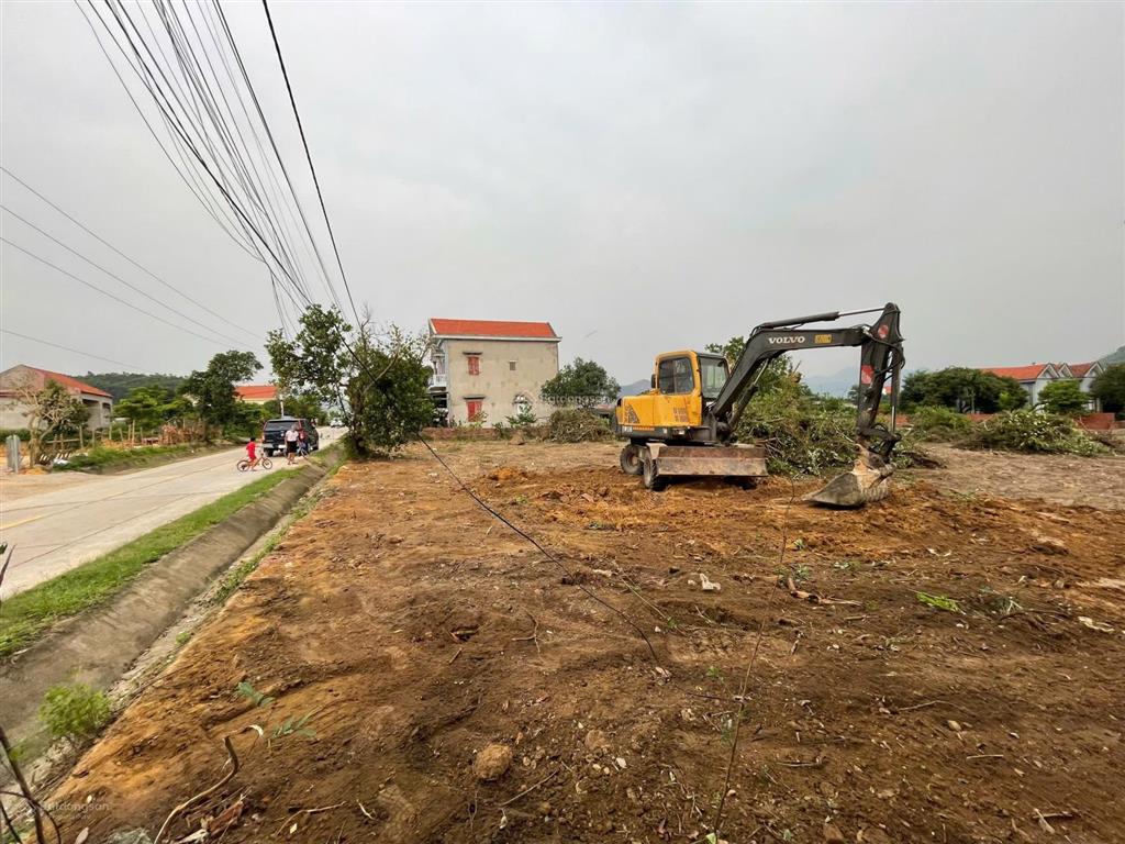 Cần bán ô đất mặt đường liên tỉnh tại xã an sinh  đông triều  quảng ninh
