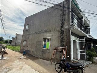 Bán nr tại ngã 3 mỹ hạnh, giá cắt lỗ 1,95 tỷ nhà 1 trệt 1 lầu 2pn 2wc