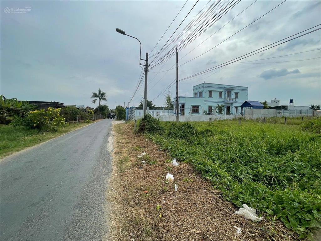 Lô đất ở mỹ lộc cần giuộc, diện tích 160m2, full thổ cư, sổ hồng riêng, giá 800 triệu, đường ô tô