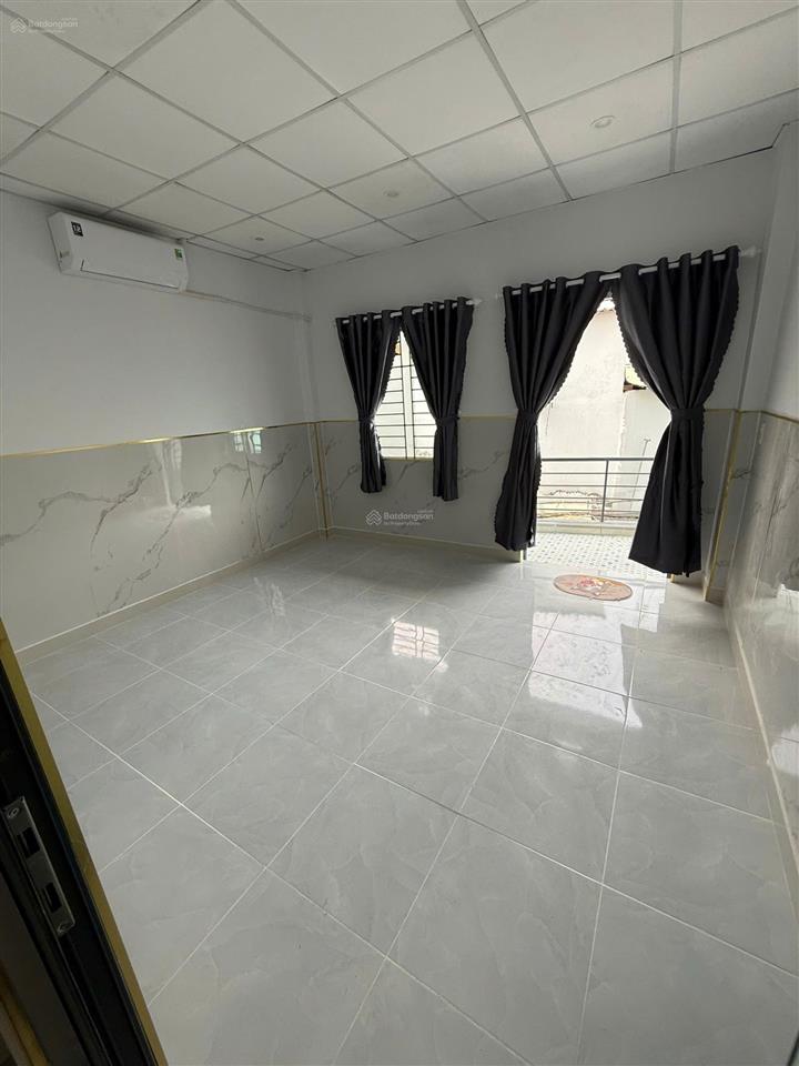 Chính chủ bán nhà ở bình hưng bình chánh dt 49m2 kết cấu 1 lầu 2 phòng ngủ, 2 toilet giá 2 tỷ 400